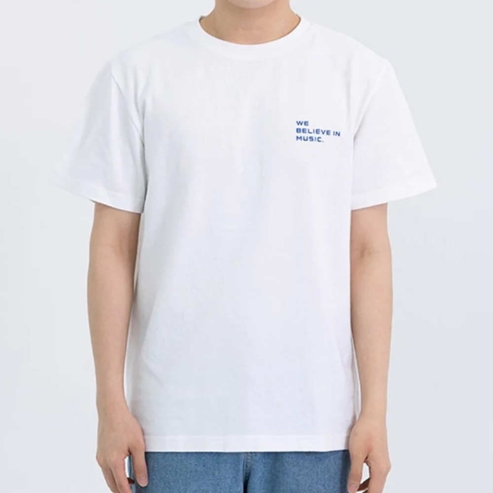 HYBE INSIGHT: White T-Shirt - Official Exclusive Merchandise - BTS - SEALED - Picture 1 of 6